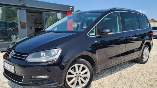 VOLKSWAGEN Sharan 