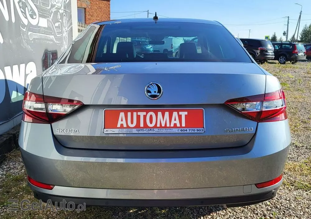 SKODA Superb 