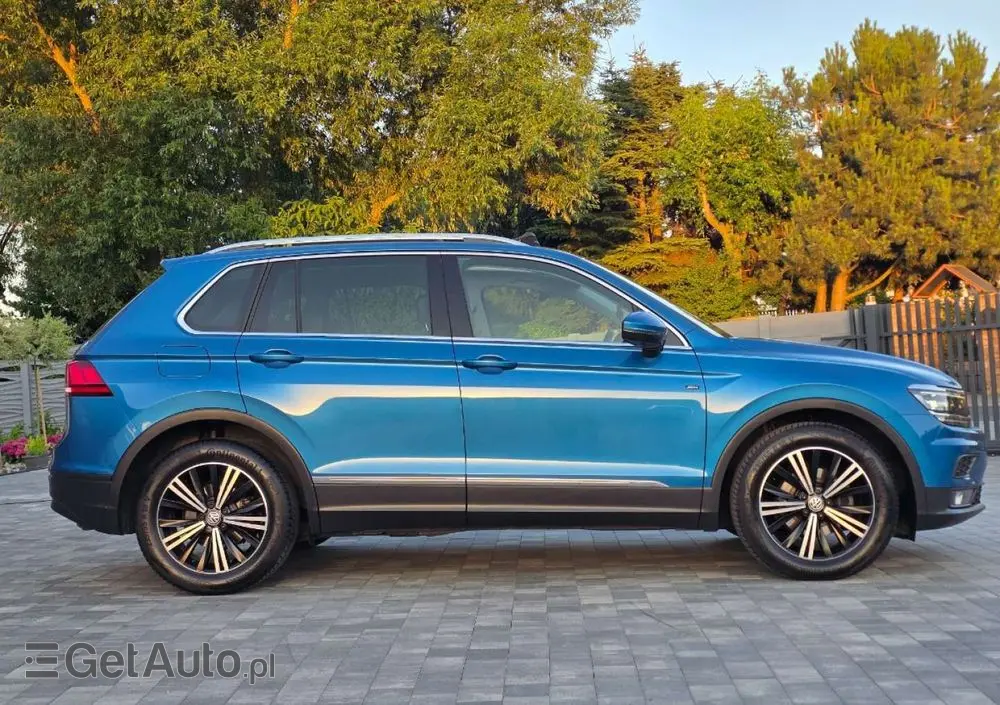 VOLKSWAGEN Tiguan 