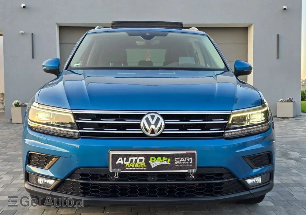 VOLKSWAGEN Tiguan 