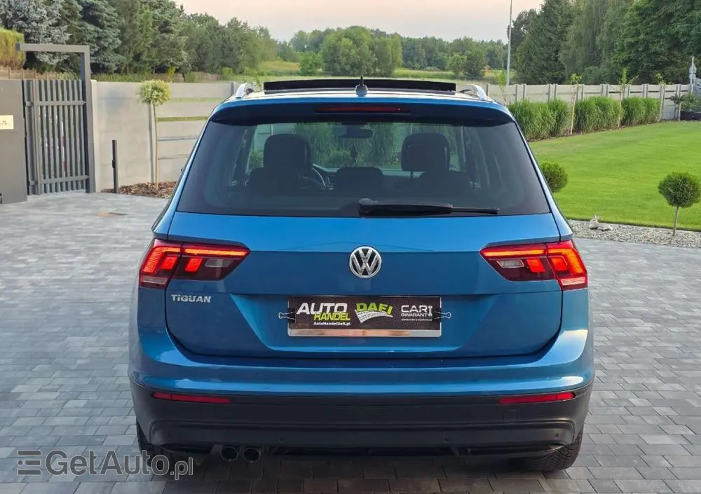 VOLKSWAGEN Tiguan 
