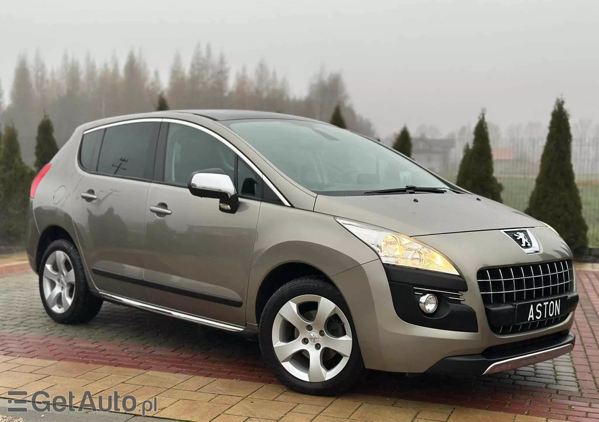 PEUGEOT 3008 1.6 HDi Premium