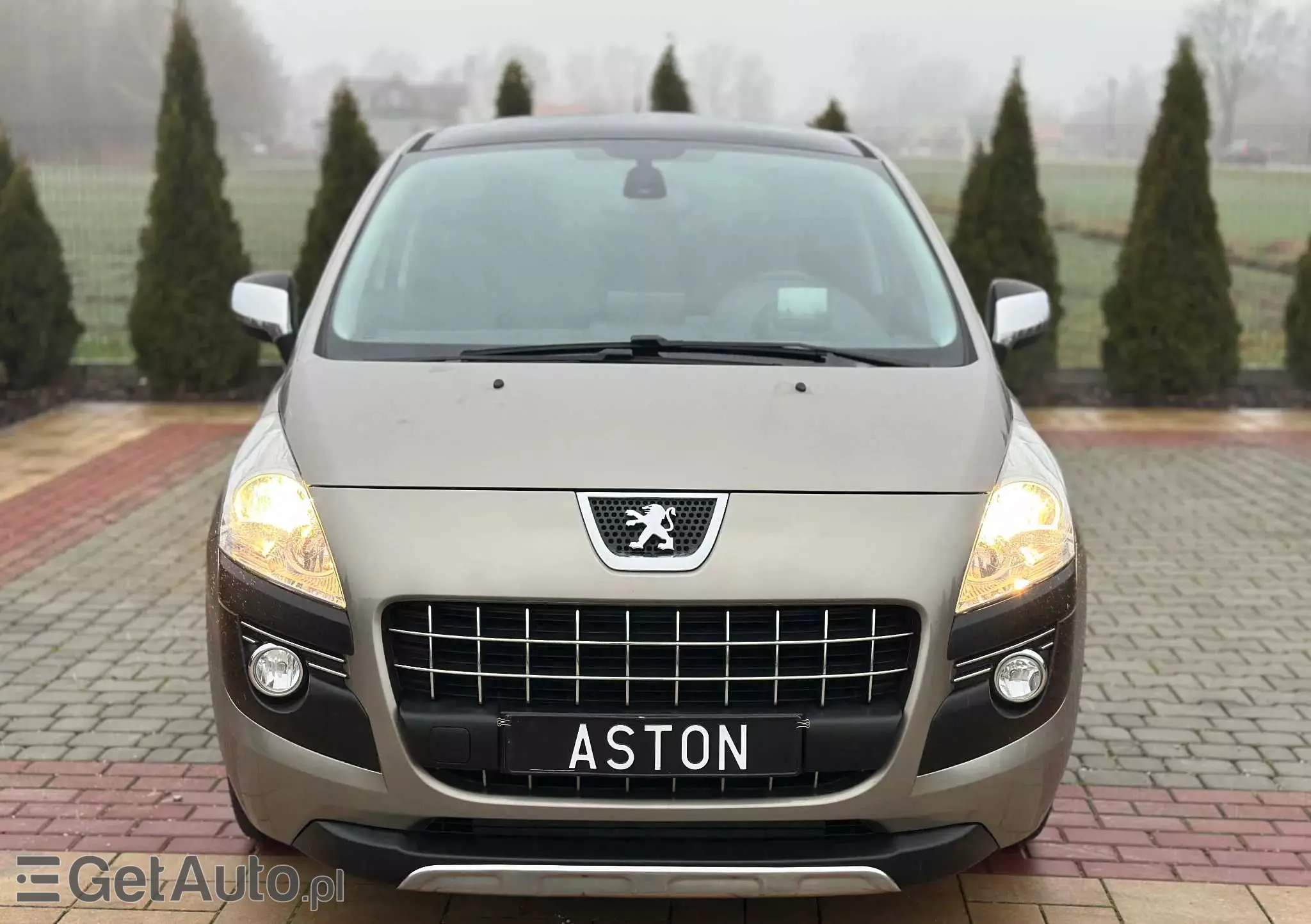 PEUGEOT 3008 1.6 HDi Premium