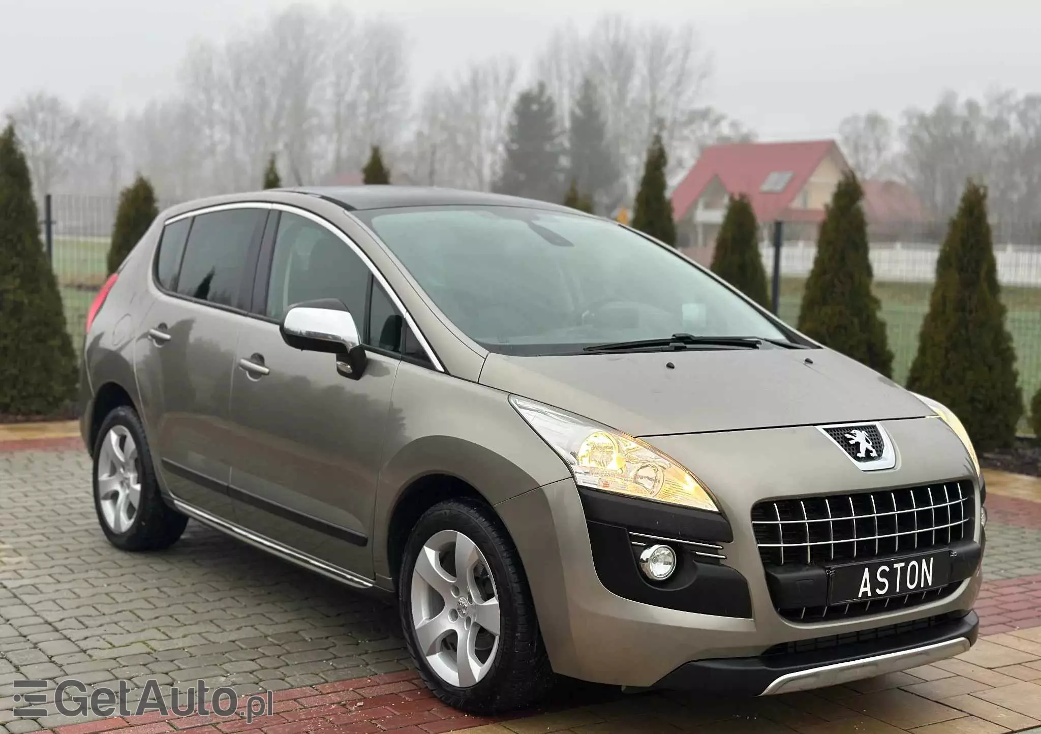 PEUGEOT 3008 1.6 HDi Premium