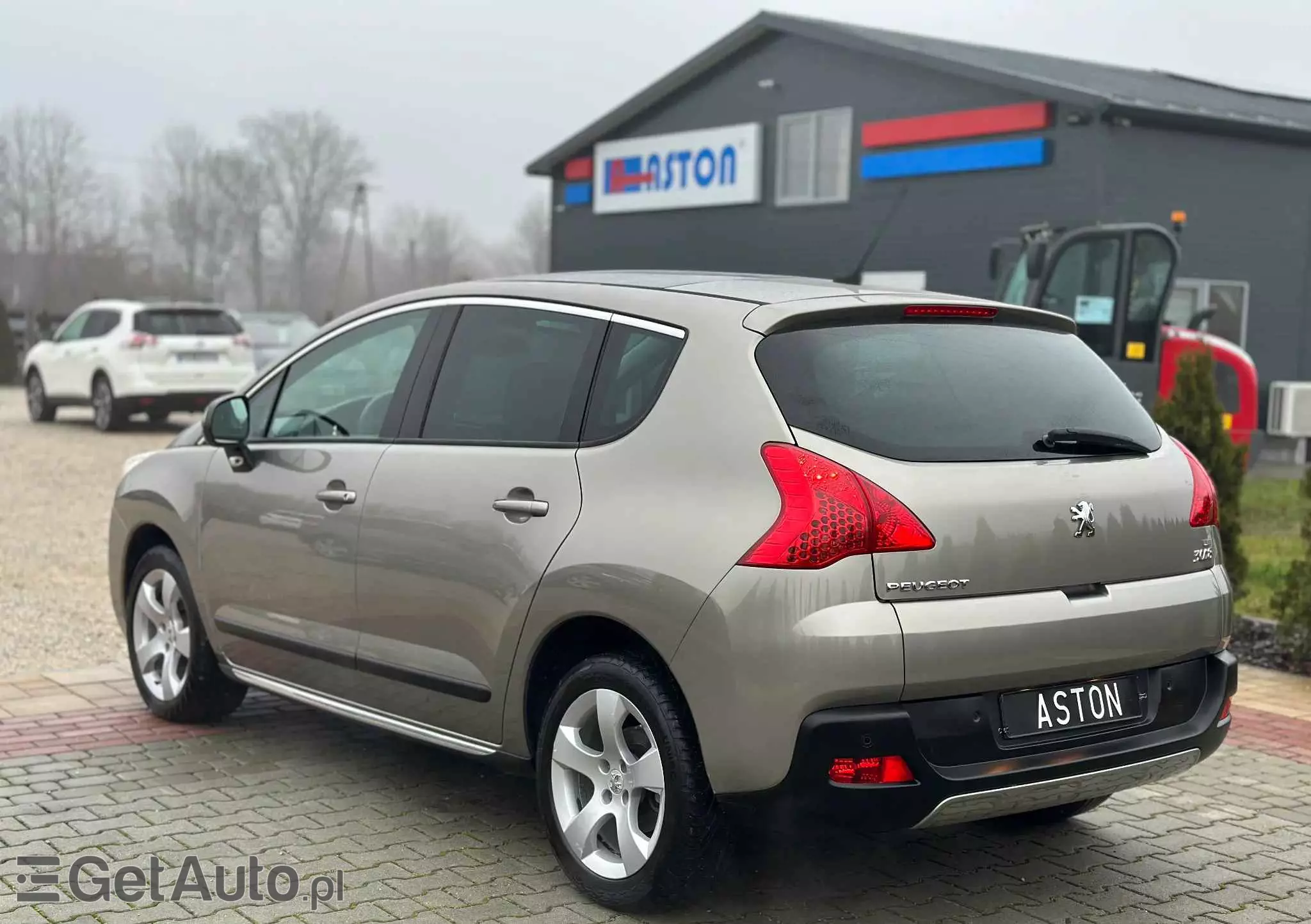 PEUGEOT 3008 1.6 HDi Premium