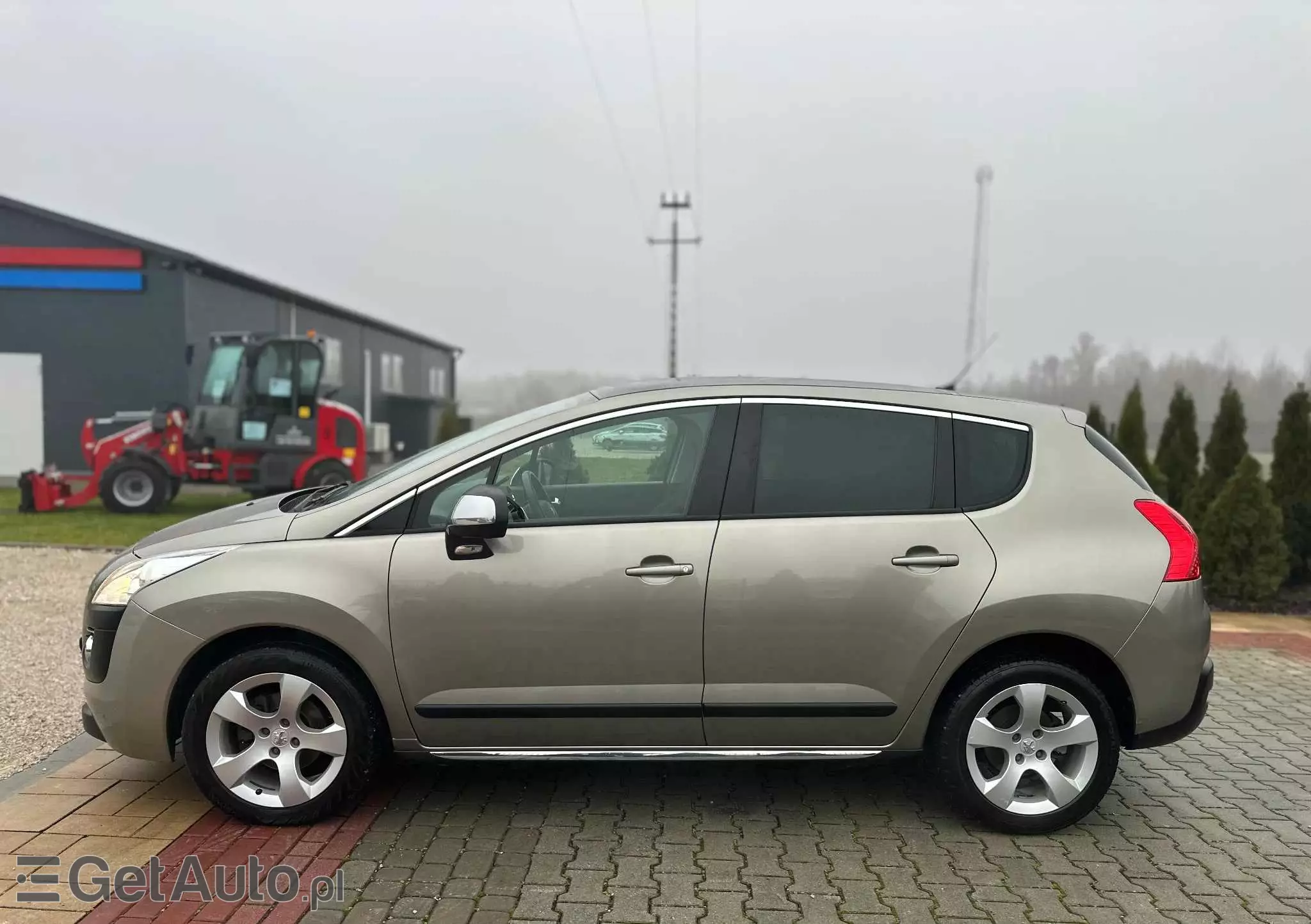 PEUGEOT 3008 1.6 HDi Premium
