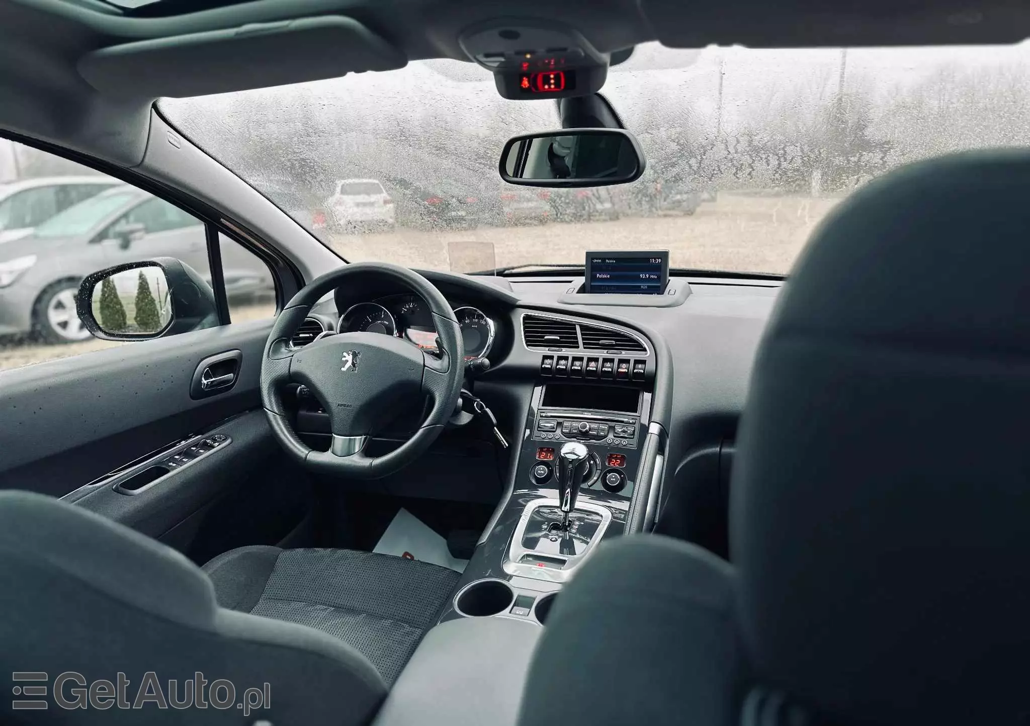 PEUGEOT 3008 1.6 HDi Premium