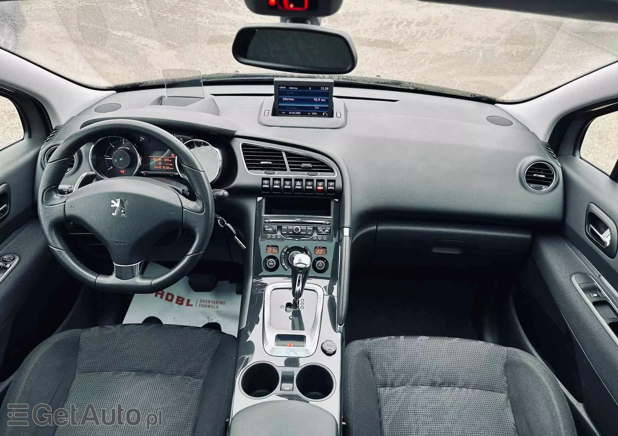 PEUGEOT 3008 1.6 HDi Premium