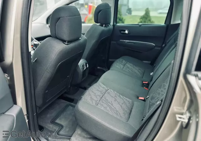 PEUGEOT 3008 1.6 HDi Premium