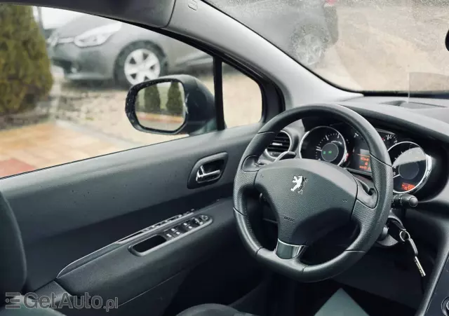 PEUGEOT 3008 1.6 HDi Premium