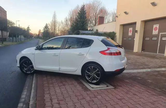 RENAULT Megane 