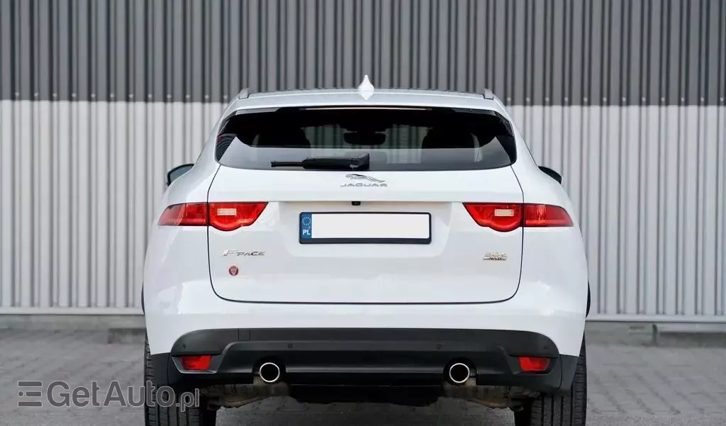 JAGUAR F-Pace 