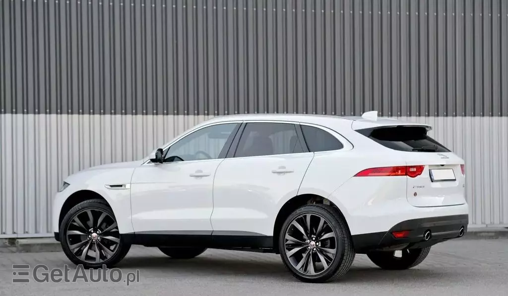 JAGUAR F-Pace 