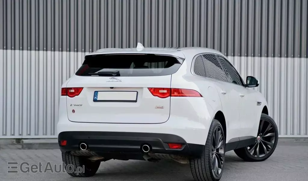 JAGUAR F-Pace 