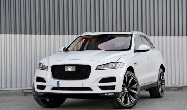 JAGUAR F-Pace 