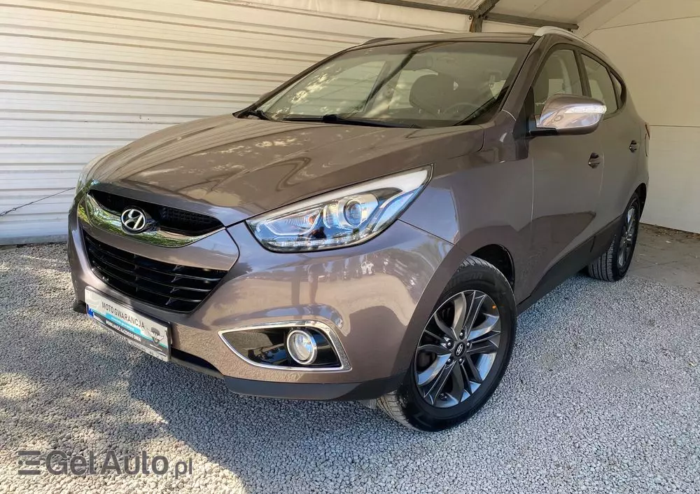 HYUNDAI Ix35 2.0 CRDi 4WD Automatik Fifa World Cup Gold Edition