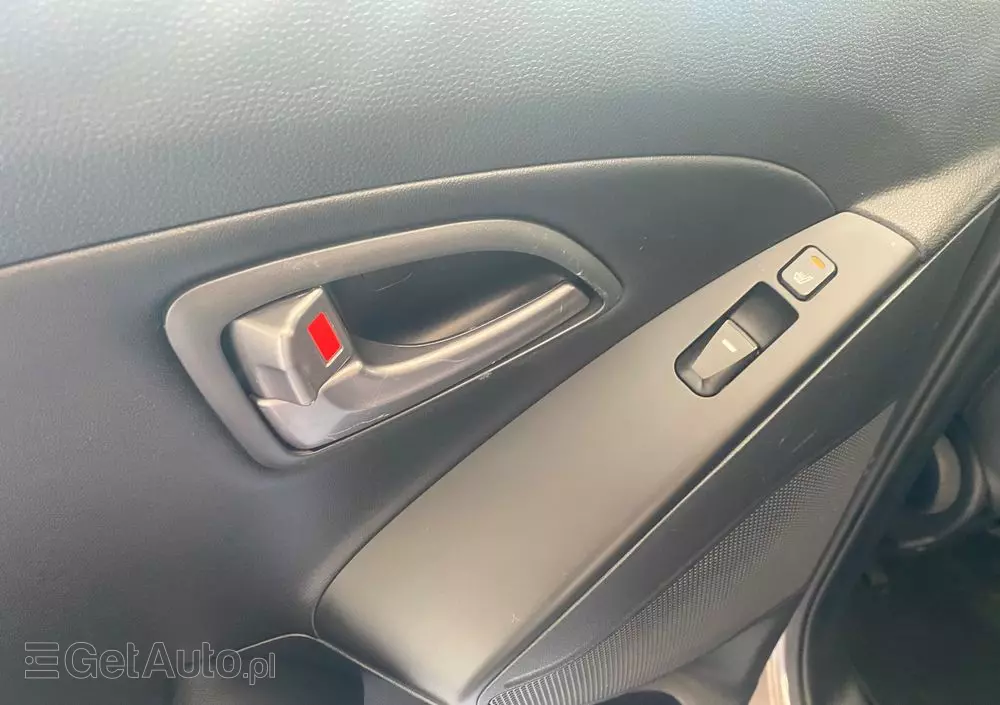 HYUNDAI Ix35 2.0 CRDi 4WD Automatik Fifa World Cup Gold Edition