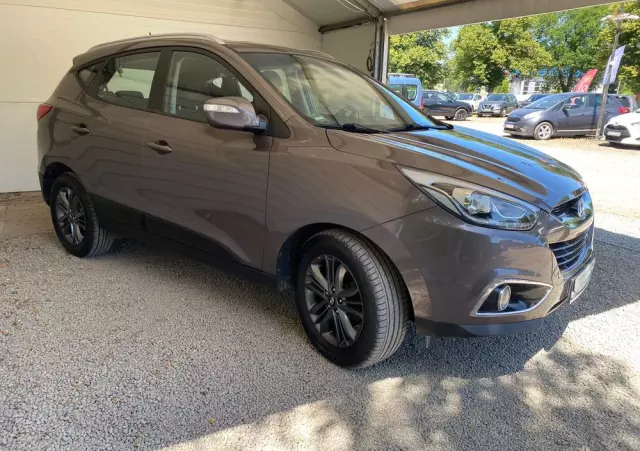 HYUNDAI Ix35 2.0 CRDi 4WD Automatik Fifa World Cup Gold Edition