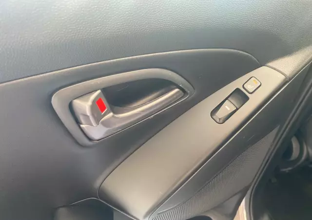 HYUNDAI Ix35 2.0 CRDi 4WD Automatik Fifa World Cup Gold Edition