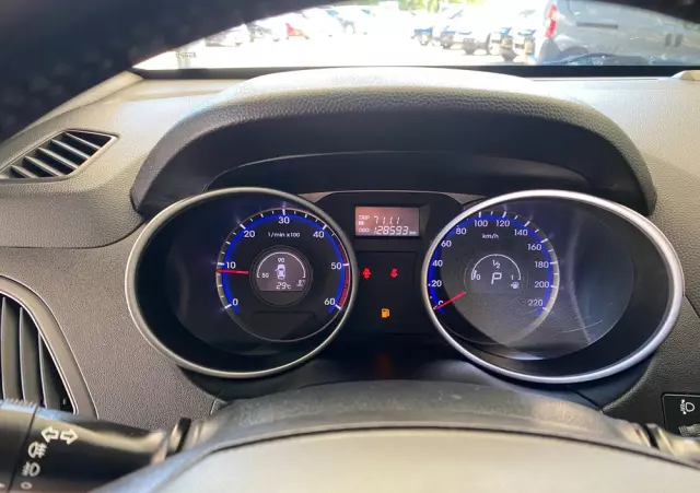 HYUNDAI Ix35 2.0 CRDi 4WD Automatik Fifa World Cup Gold Edition