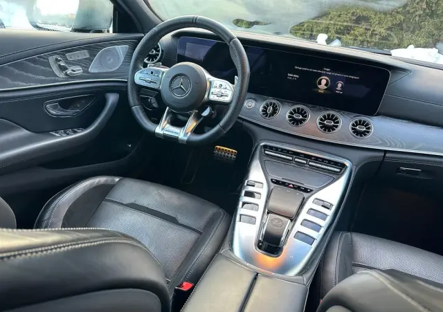 MERCEDES-BENZ AMG GT 43 4-Matic+