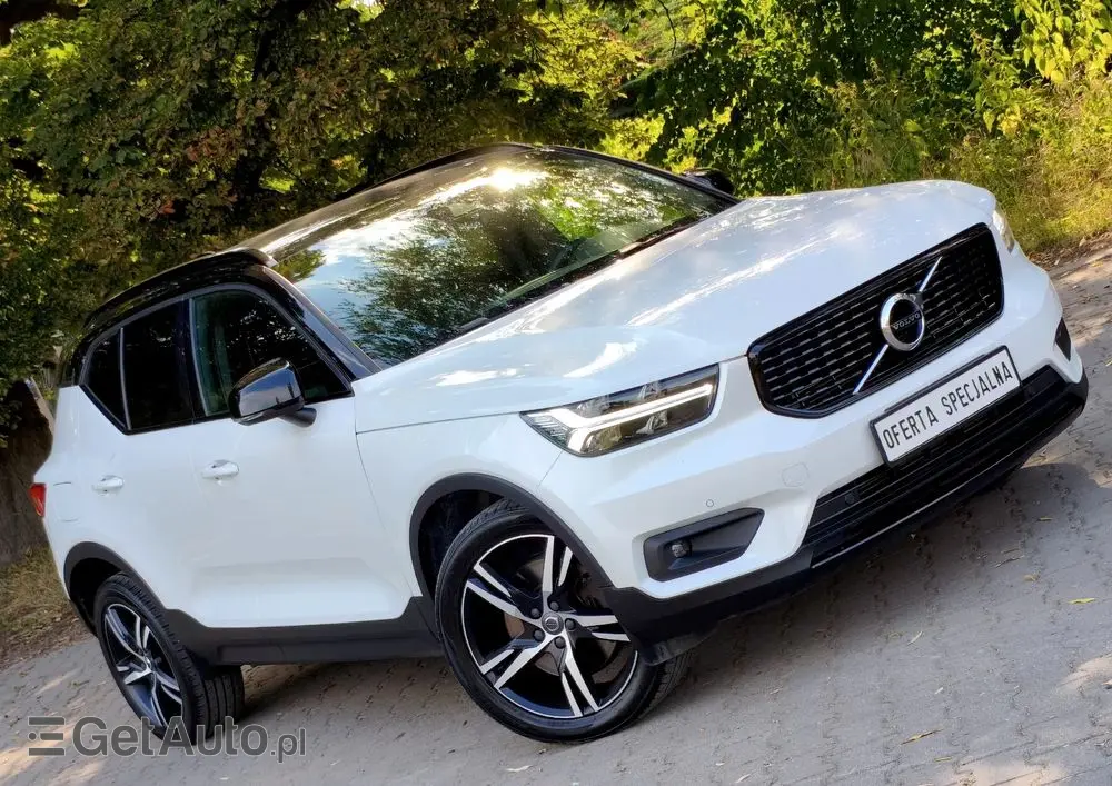 VOLVO XC 40 T5 Plug-In Hybrid R-Design
