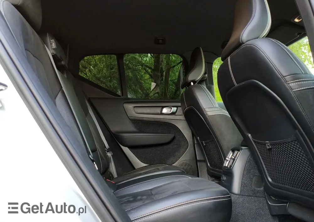 VOLVO XC 40 T5 Plug-In Hybrid R-Design