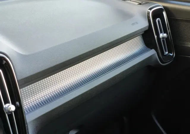 VOLVO XC 40 T5 Plug-In Hybrid R-Design