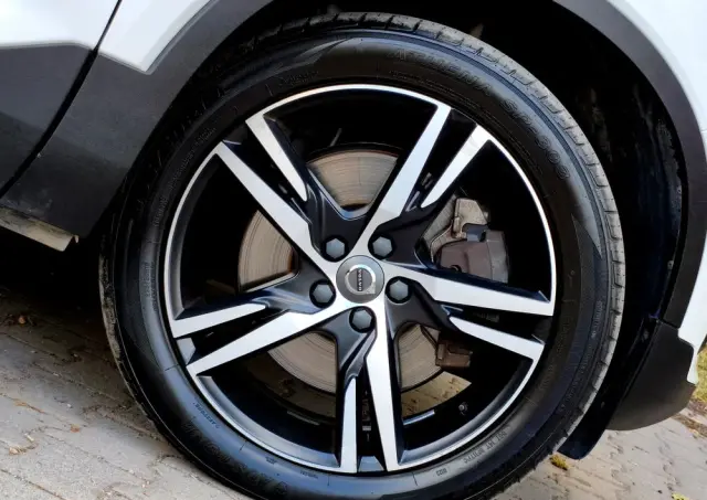 VOLVO XC 40 T5 Plug-In Hybrid R-Design