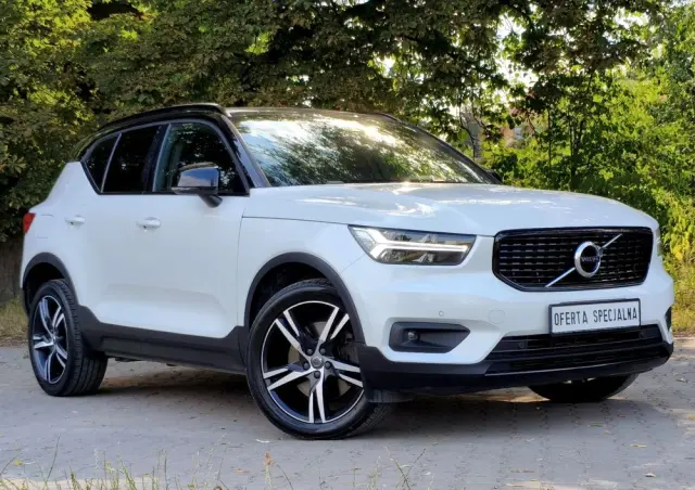 VOLVO XC 40 T5 Plug-In Hybrid R-Design