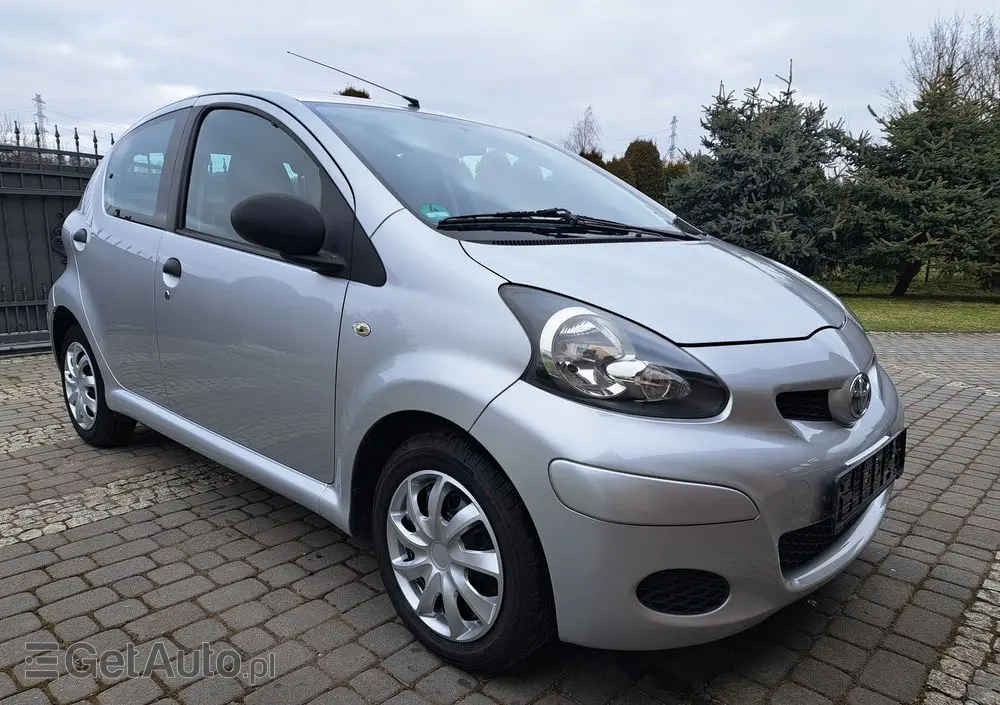 TOYOTA Aygo Cool