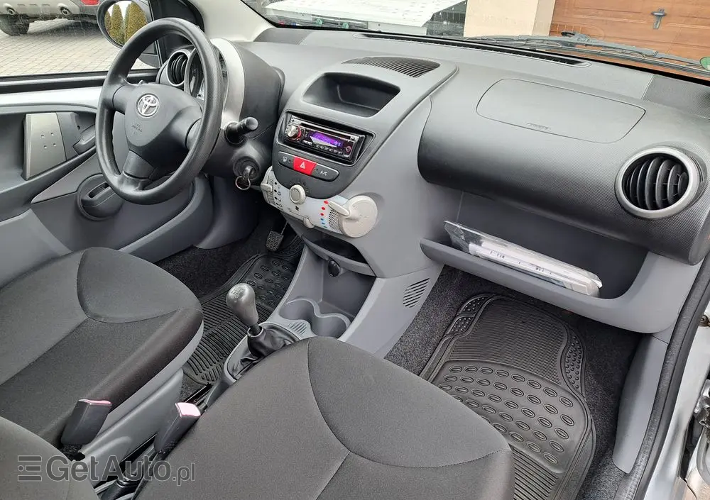 TOYOTA Aygo Cool