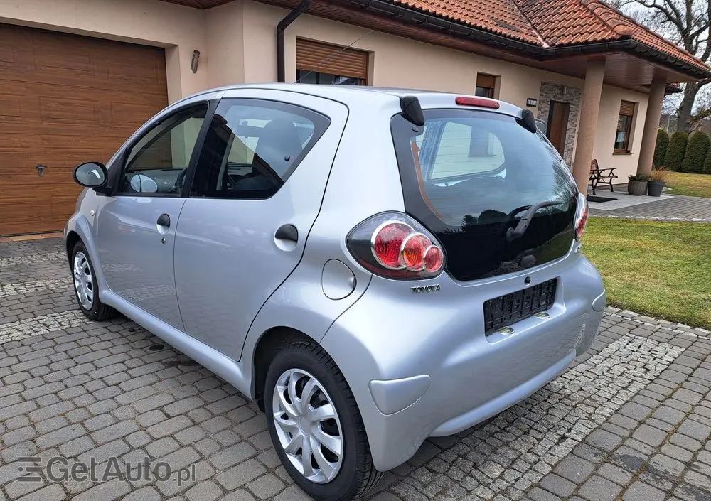 TOYOTA Aygo Cool