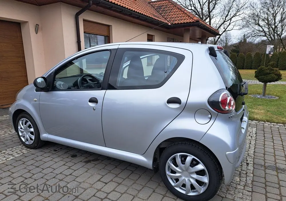 TOYOTA Aygo Cool