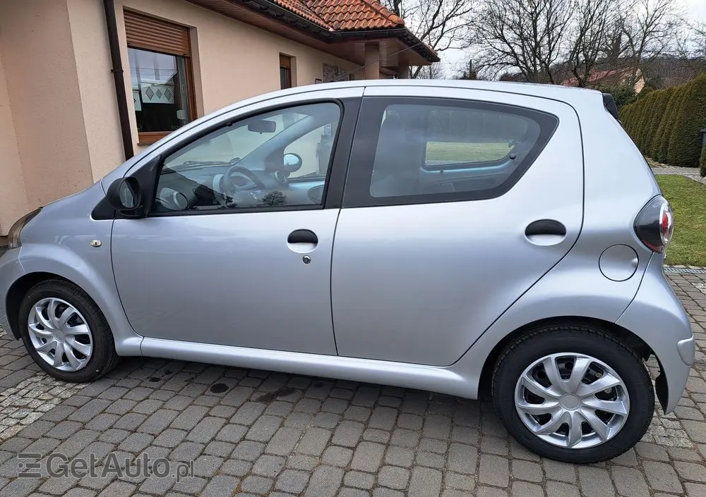 TOYOTA Aygo Cool