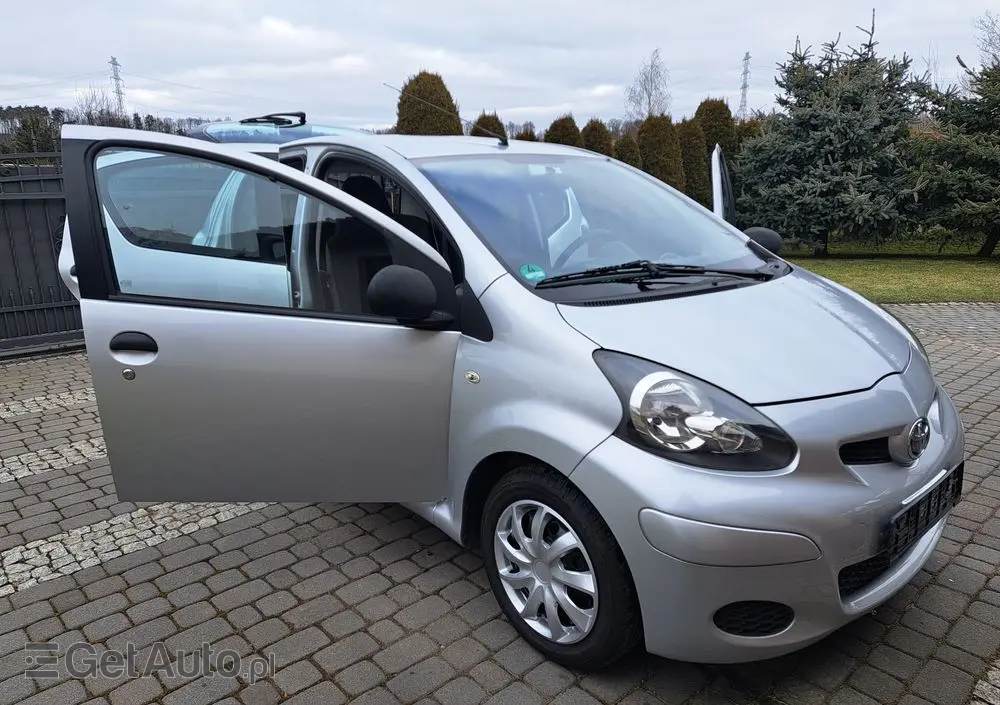 TOYOTA Aygo Cool