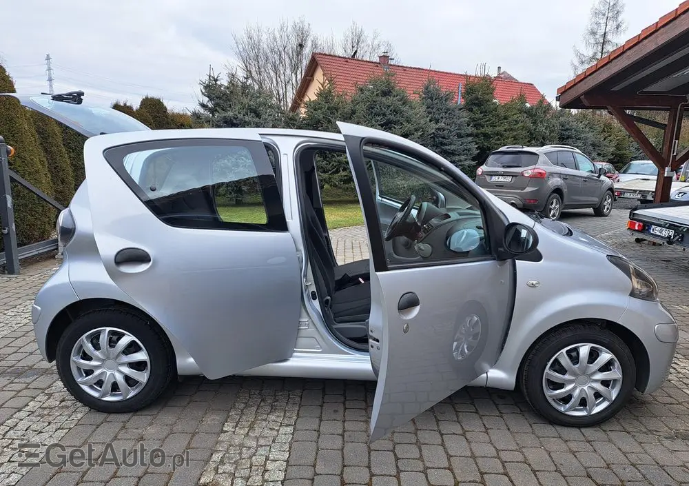 TOYOTA Aygo Cool