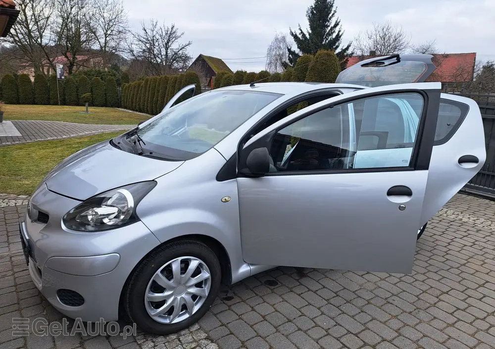 TOYOTA Aygo Cool