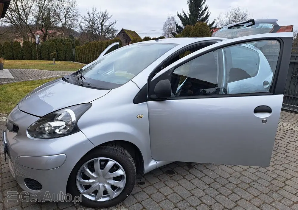 TOYOTA Aygo Cool
