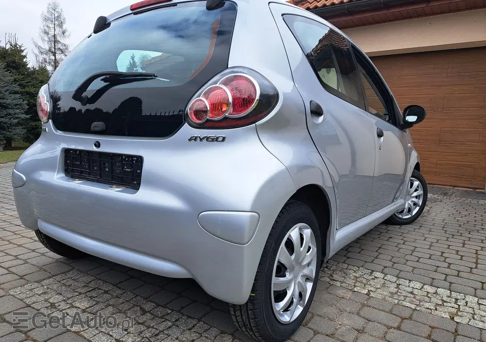 TOYOTA Aygo Cool
