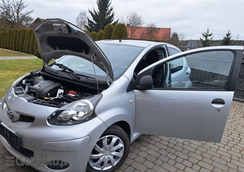 TOYOTA Aygo Cool