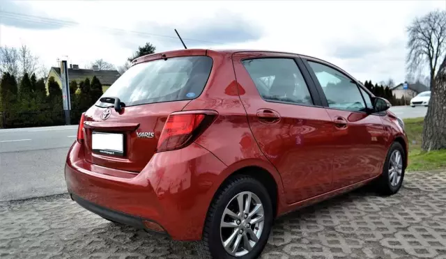 TOYOTA Yaris 