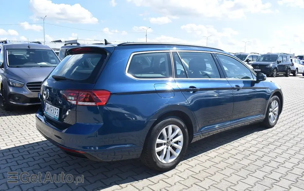 VOLKSWAGEN Passat Variant 