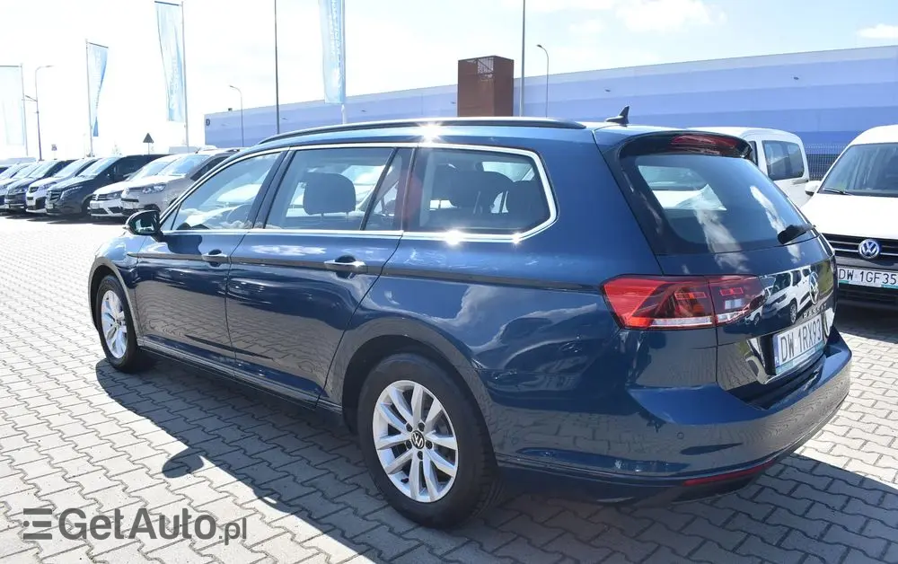 VOLKSWAGEN Passat Variant 