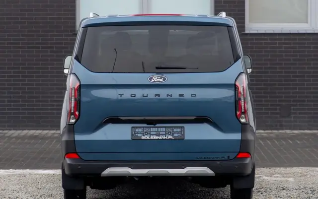 FORD Tourneo Custom 