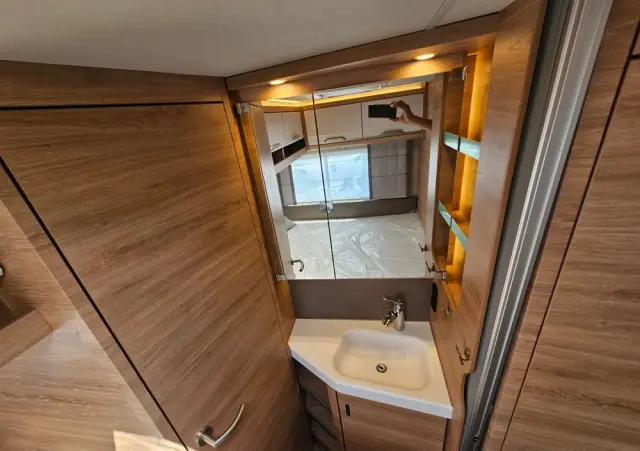 KNAUS Sudwind 550 FSK 