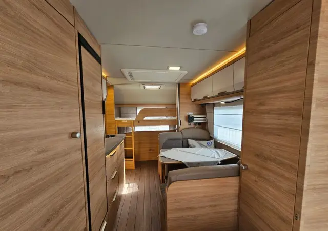 KNAUS Sudwind 550 FSK 