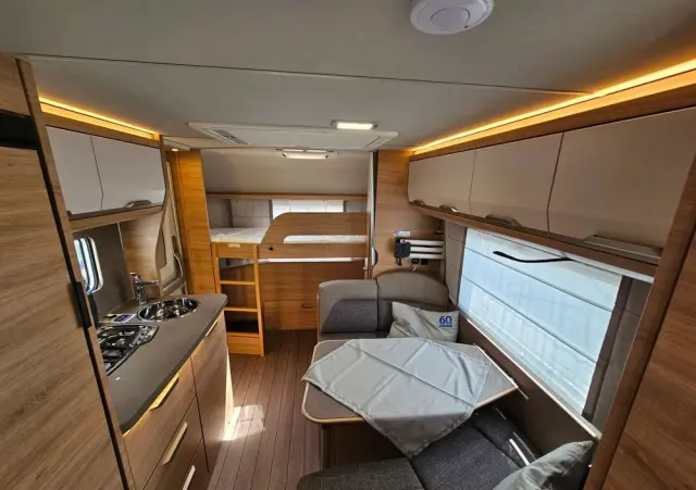 KNAUS Sudwind 550 FSK 