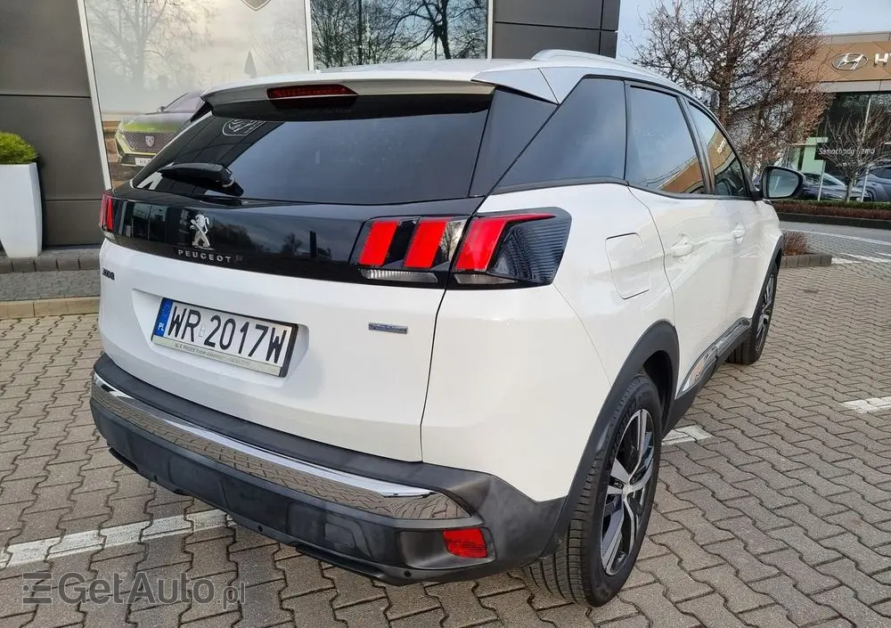PEUGEOT 3008 1.2 PureTech Allure S&S EAT6