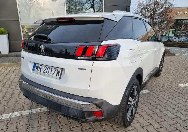PEUGEOT 3008 1.2 PureTech Allure S&S EAT6